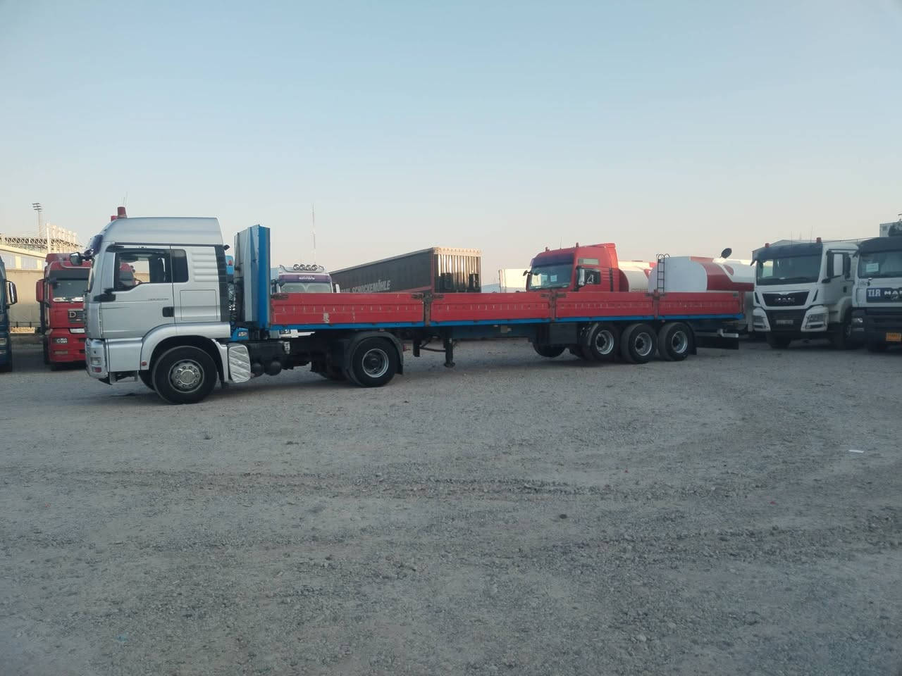 مان 2006کیر توماتیک  رطایدر حجم مكینة 410بمبو نوزل اکسل برینە دعامی حدید تایرات جدید رقم جدید برشرط كیر بشرط مكینه بشرط شاسی نوع دنكیر ppسنوی جدید عنوان کلار ***********
