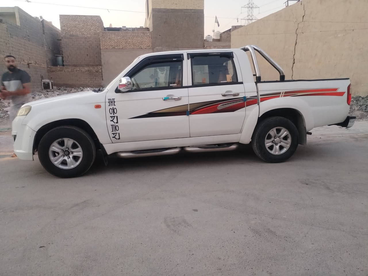 السلام عليكم بيكم سكاي 13 سياره محوره گير ومكينه ياباني سياره جاهزه تخم تاير كعربائيات كلهه شغاله مكفوله من كير ومحرك وضربه وصبغ تبريد ثلج داخله هزه بسم صديقي بصفي 
تريد تحويل تريد وكاله مكان السياره مدينه الصدر السعر 55 وبيها مجال حگ الجيه ***********
