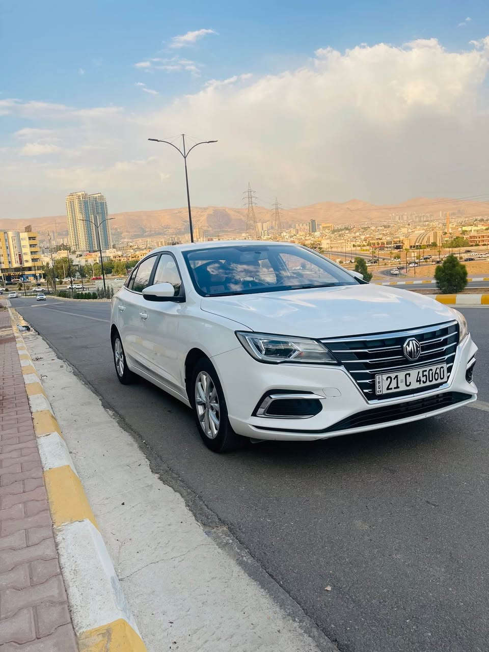 MG5. Comford ام جی
🚗موديل2024 
💵سعري 🔥🔥102$
📌مواصفات کۆمفۆرد
♦️ویل كه‌پ.ناو زه‌رد.تحدید سورعه‌. بةصمة
♦️زۆر خاوینه‌ كلینه‌ هیجی نیه
♦️تةنها دوو  قوباوي. بجوكي هةية 
♦️مه‌كینه‌و گیر شه‌رت
📌شوین :سليماني 
 ☎️وموبایل:***********
*********** السليمانية, العراق
