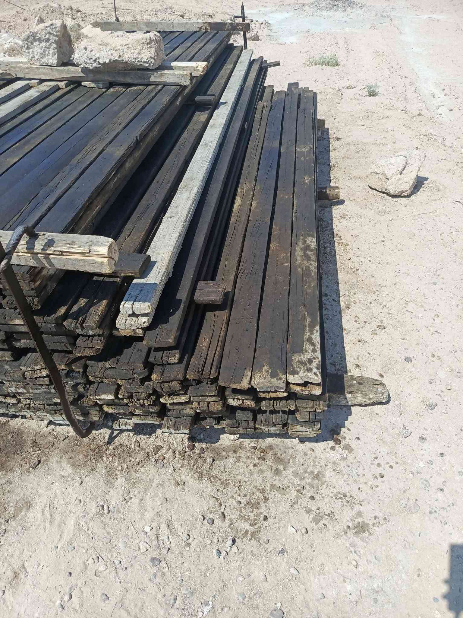 سلام عليكم ورحمه الله وبركاته عندي قالب بدون چكات للبيع نضيفه ***********
