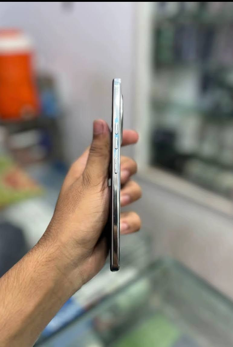 تكنو كامون 30 • ٢٥٦ جيجا • بطارية ٥٠٠٠mAh