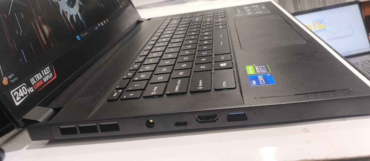 🔥 مو بس Gaming… هذا جهاز للهندسة والتصميم الثقيل! 🔥

💻 MSI GS66 STEALTH 🖤
إذا تحتاج جهاز يشيل وياك برامج الهندسة والتصميم والمونتاج الثقيلة ويقدم أداء قوي بالألعاب، فهذا خيار يستاهل 🔥

⚡ i7 الجيل 11
🎮 RTX 3070 8GB
🧠 RAM 16GB DDR4
💾 SSD 512GB NVMe
🖥️ شاشة 240Hz
🌈 RGB Keyboard

🏗️ مناسب للهندسة والبرامج الهندسية
🎨 التصميم والجرافيك
🎬 المونتاج والبرامج الثقيلة
🎮 Gaming

💥 نظافة + مواصفات قوية + سعر صدمة بالسوق!

📍 عالم التقنية
📞  الاستفتار على واتساب ***********

🚨 قطعة محدودة — فرصة قوية للي يريد جهاز يعتمد عليه.
