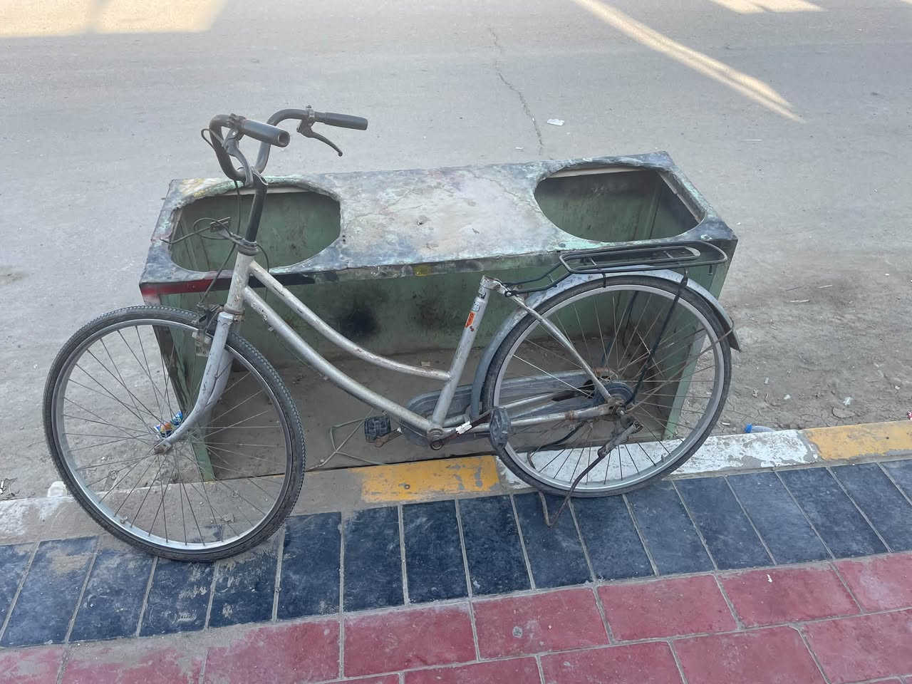 للبيع عوزا بس
سرج ٣٠الف ***********
