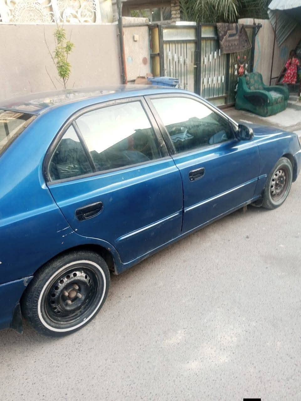 موديل 2000
مكينة كير خير من الله 

 تبريد عوزة بس غاز

رقم انكليزي

السيارة باسمي 

ب42 وبيها مجال حك الجية 

***********
