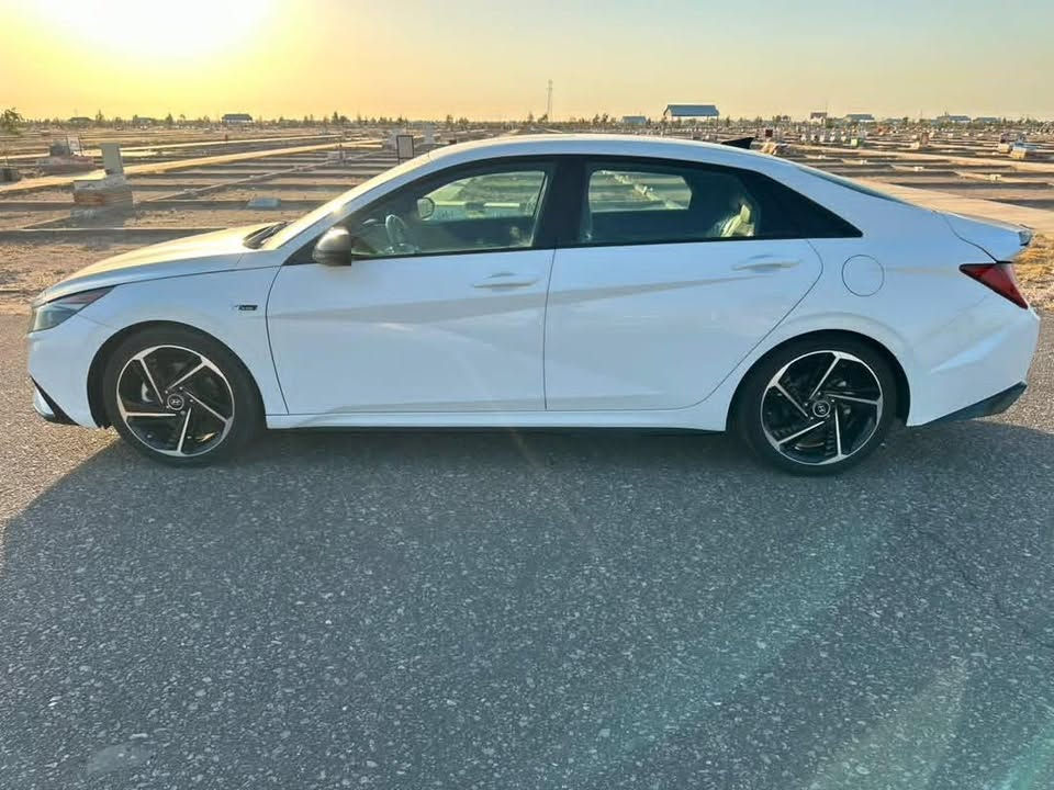 Hyundai Elantra N Line
السنة: 2023
الوارد: أمريكي 
:
 • محرك 4 سلندر 1.6 لتر تيربو
 • قوة تقريباً 201 حصان
 •ماشيه 23
 • )
المواصفات (N Line):
 • تصميم رياضي N Line
 • جنوط رياضية مميزة
 • مقاعد رياضية بلمسات حمراء
 • شاشة وسطية كبيرة
 • لوحة عدادات رقمية
 • Apple CarPlay + Android Auto
 • كاميرا خلفية
• حساسات خلفية
 • مثبت سرعة
 • دخول وتشغيل ذكي
 • مكيف أوتوماتيكي
 • مصابيح LED
 • نظام الثبات الإلكتروني + ABS
 • نظام إنذار + قفل مركزي
ردارخلفي 
رادارامامي 
ردار جانبي
سعر 160
ذي قار بسمي 
عنوان ناصريه
***********
⸻
