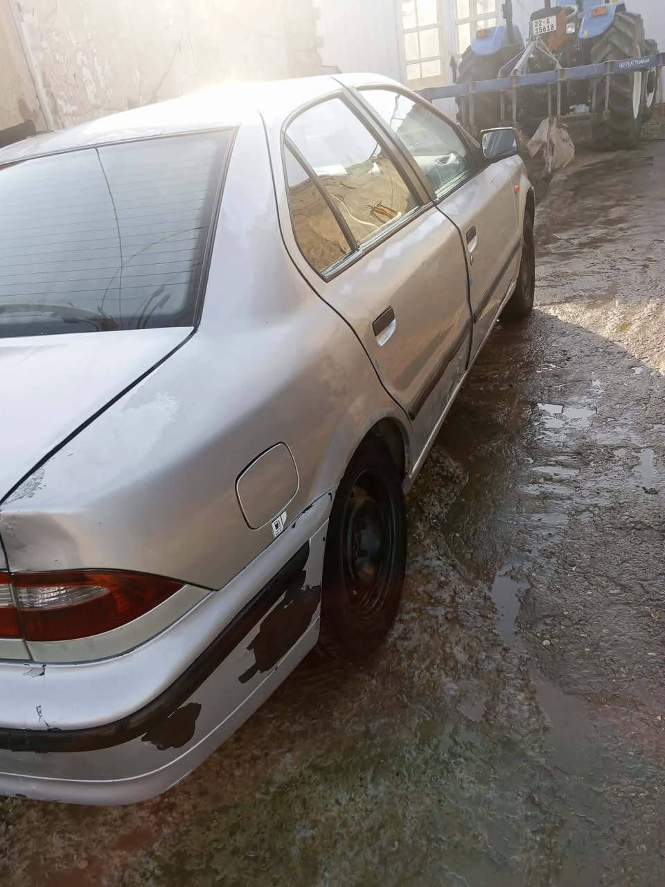 سلام عليكم سمند موديل 10 سياره مكفول من الضربه والتبديل مكينه وكير وحداديه تخم تاير جديد رقم بغداد السياره السعر 28 مراوس حسب القناعه هذا رقم راعيها *********** مكان ديوانيه بغماس
