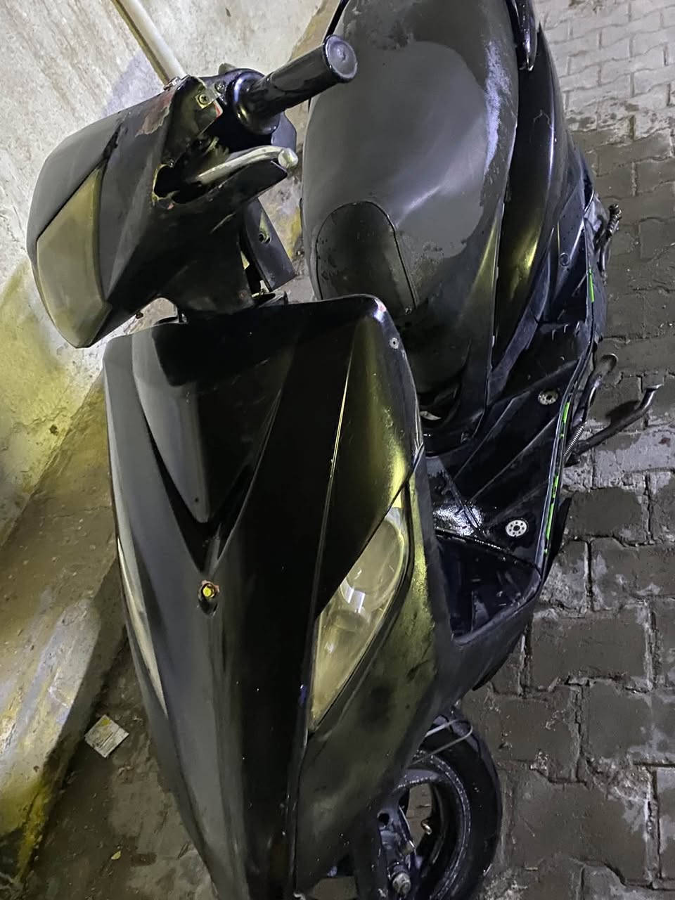 سلام عليكم عندي ثعلب ١٤٠ للبيع دراجه سلف هندر كلشي شغال تايرات جدد باتري حلو كفراته ختم واحد بس لبجم بي رش صبغ دبلات حلوه شلعه ومعدل حلوه كلشي كامل دراجه رايده ٤٥٠ وبيه مجال مكاني الحريه الثانيه رقمي ***********
