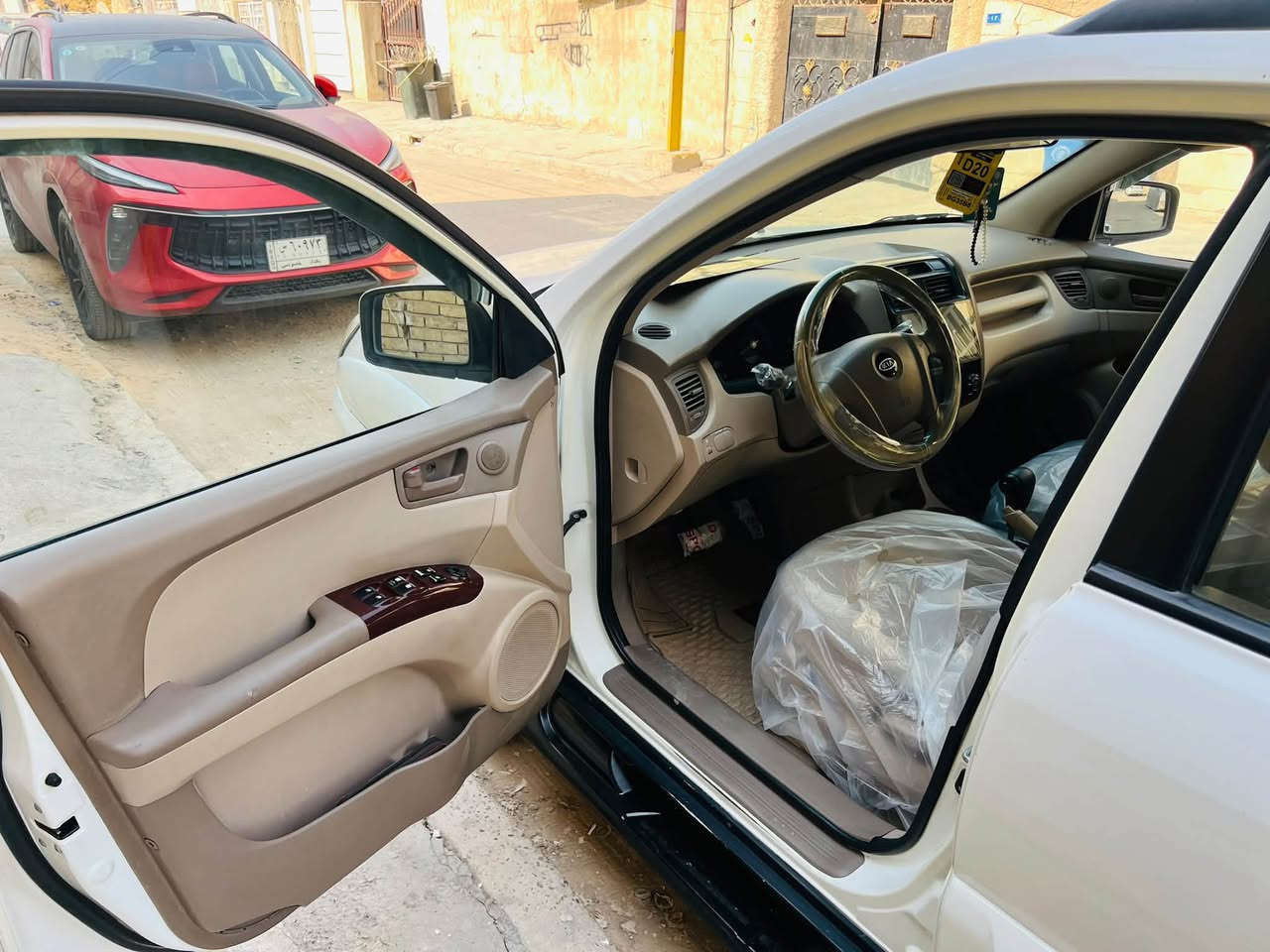 سبورتج 2009 فول مواصفات
خليجي مكفولة من الصبغ والضربة بيها بارد يم قبق البانزين ومكانات تكحيل رافق صورته ماشية 130حقيقي سعر 118 بيها مجال  
***********
