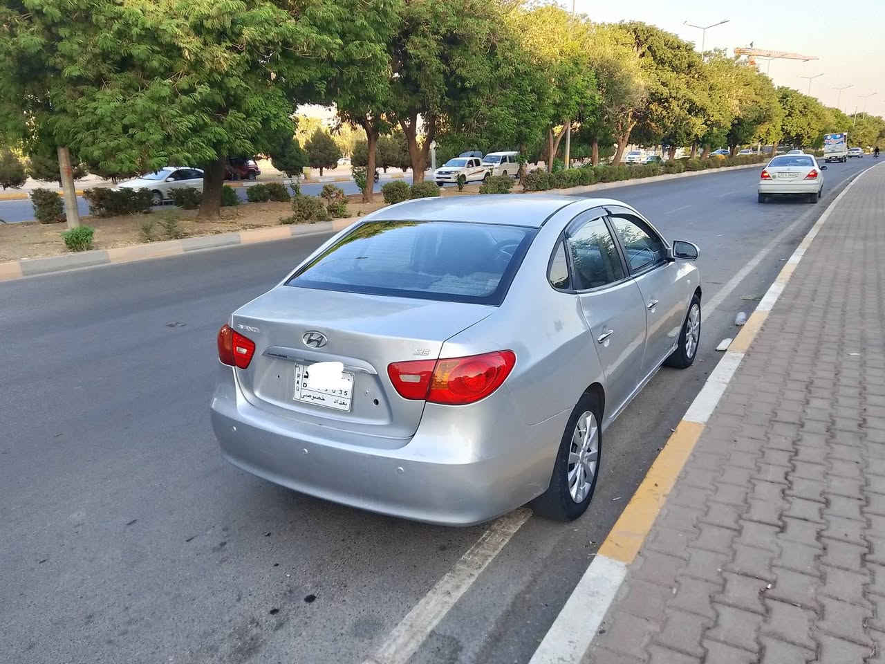 ئاڤانتی 2009بڕاوە کۆدی هەیە گێڕو مەکینەو تەبریت سەقف کەڤەر هەمووی بەشەرت کەلار ***********

