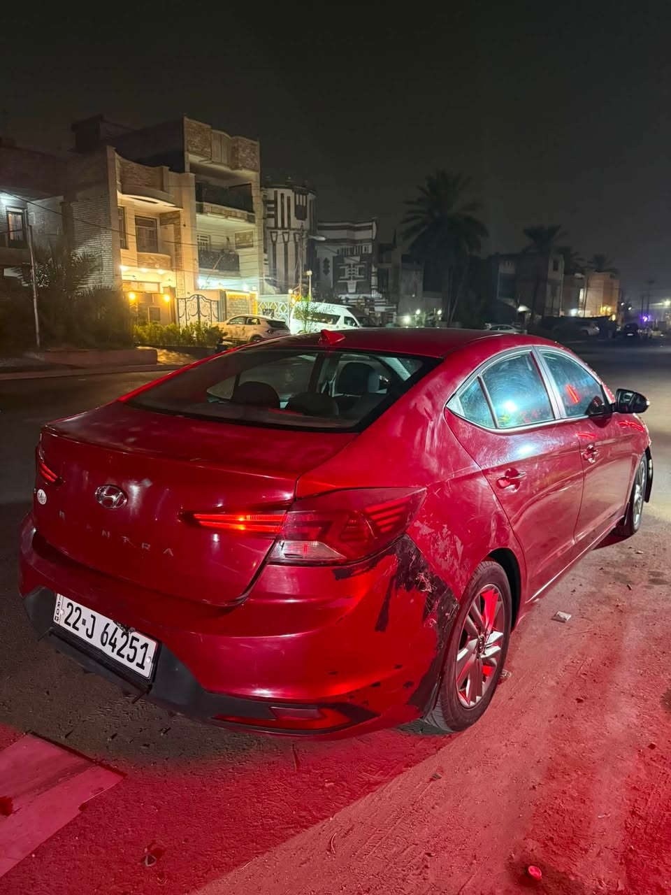 السلام عليكم
🚘 هيونداي النترا 2020
🔴 لون أحمر  
🔥 تدفئة مقاعد  
📍 ماشية 130 ألف كم  
📷 كاميرا خلفية  
📱 Apple CarPlay / شاشه جبيره
مكينه 2000 دوش 
كير اي تي

السيارة وارد أمريكي، بيها ملاحظات بسيطة من حادثها الأمريكي، وتحتاج بولش وترتيب بعض الأمور.  
الميكانيك جاهز: مكينة، گير، صدر وكلشي تمام، والسيارة جاهزة للفحص.

📍 المكان: بغداد  
💰 السعر: 112 ورقه وبيها مجال    
📞 للاستفسار: ***********
