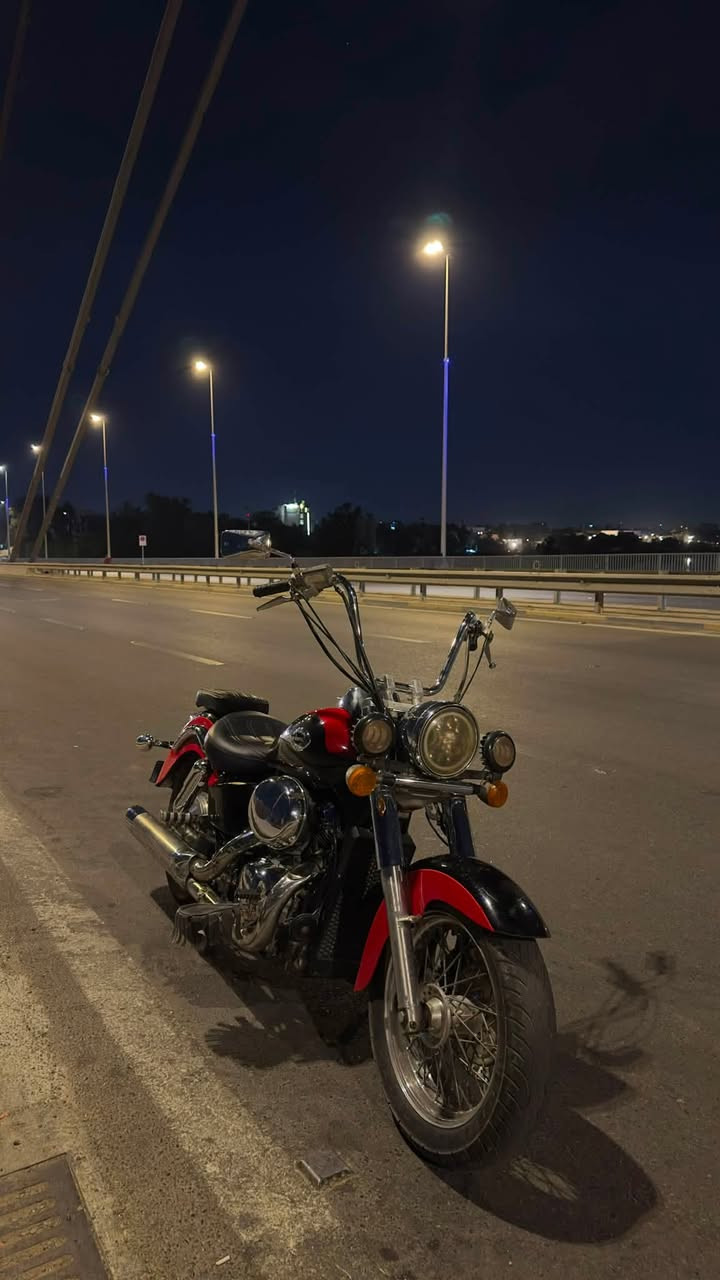 رقم ديالى 
للتواصل :***********
السعر: 24 ورقه 
موقع الدراجه :بغداد الاعظيمه او الكريعات 
التفاصيل : كامله بدون نقص تاير خلفي جديد عليها سيرفس كامل دهن بلكات كابريتر كلشي بيها شغال اشاير هورن عالي ناصي عليها تخم بلوجكترات دوس امامي عراض ستيرن وسط و الشراي ميرجع اذا مو راضي من عندي
