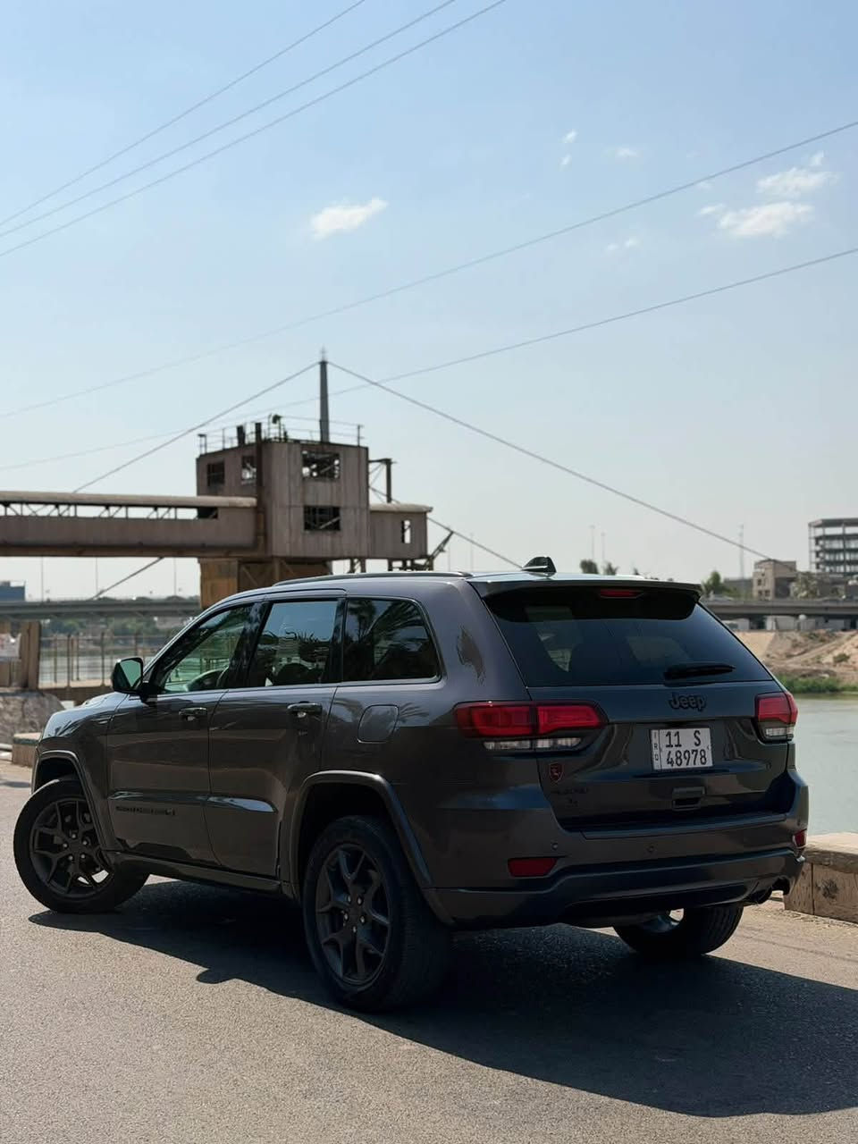 مكلف بالنشر !!!!
السلام عليكم للبيع 
🚙جيب كراند شيروكي 
 موديل 2021 فئه 80 
مكينه 3600

سياره اني مستوردها يعني على ايدي ماشيه 40 الف ميل 
وبدون صبغ ولا قطعه مبدل منها
وصور حادثها مرفق مع الصور بيها دعاميه فقط
كير ومكينه مكفول سياره نضيفه جداً
فول مواصفات 
-رادار امامي
-تدفئه تبريد كشنات
-فور ويل
-بانوراما
-بصمه باب وتشغيل عن بعد
-كشنات جلد وكشن كهرباء وستيرن شفط 
-شاشه دشبول كبير وصندوق كهرباء

📍الموقع -بغداد- العطيفيه 

السعر 💵💸240 وبيها مجال 

الاتصال ☎️***********
