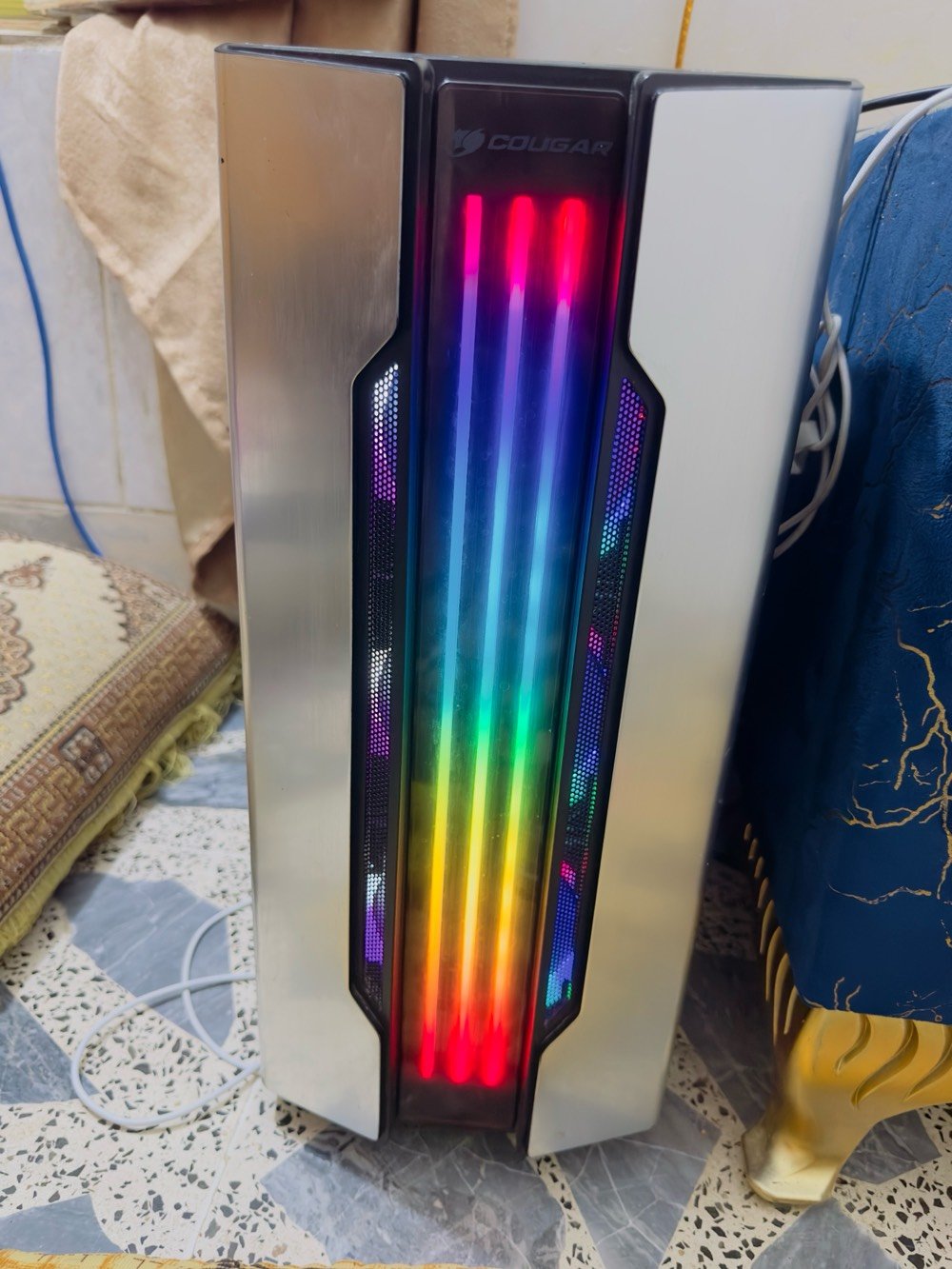 السلام عليكم تجميعه مخصصة للاداء القوي 

كرت شاشه RX5600XT MSI
رامات 16g MSI ddr4 3200
مذر بورد MSI 470 PRO
مبرد هوائي جهتين
باور سبلاي 750w
هارد عدد ثنين 1T مع256g