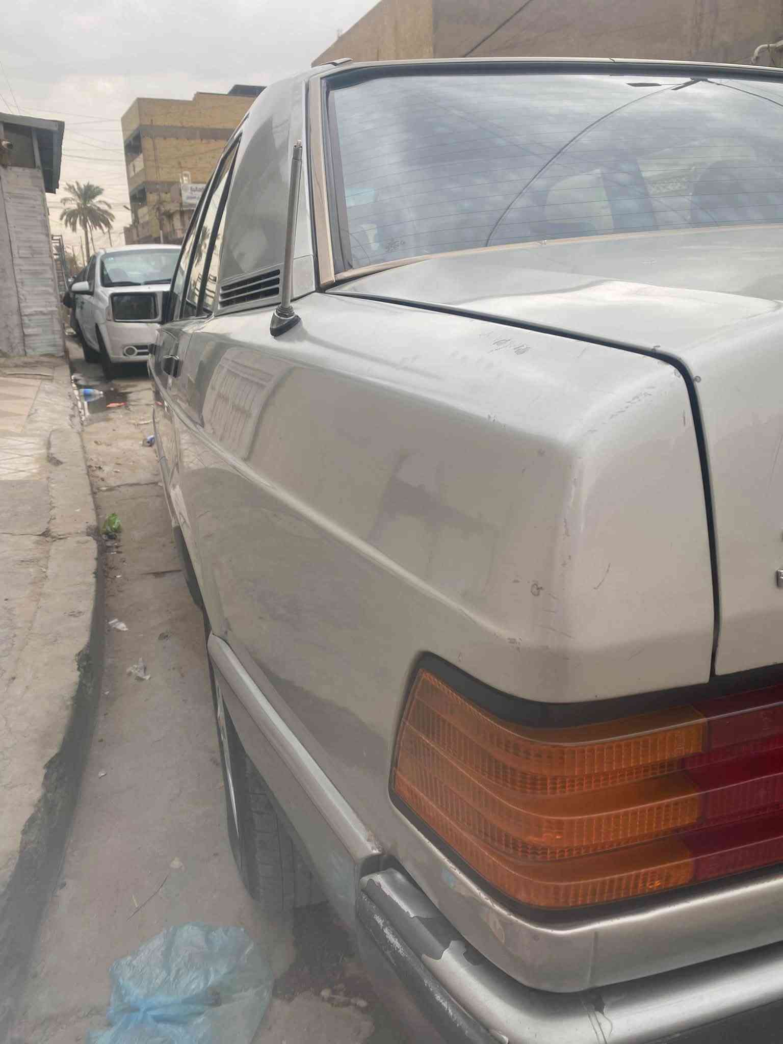 مرسيدس 190 • ١٩٩٢ • وارد ياباني