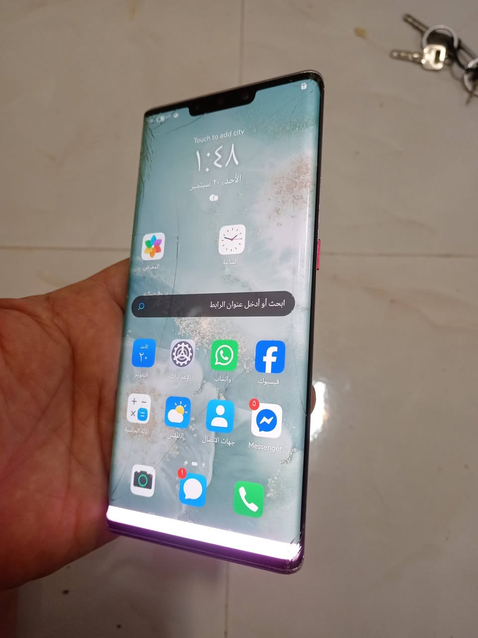 هواوي ميت 30 برو. يدعم شحن لاسلكي. مع شحن عكسي للاجهزه. غني عن التعريف. ثلاث كامرات امامي. بي ميزة ريمونت للاجهزه بصمه بالشاشه ذاكره. ٢٥٦ ورام ٨.. بوبجي 90 فريم. كامره خلفيه. 40 ميكه الترا. ضد الماء.وبعد بي مواصفات.. بي فطور بالشاشه مع الضهر  وجامه مال كامره خلفيه. جزه بالسماعه الخرجيه.. الجهاز يشتغل كامل بدون اي خلل ومامبدل اي شي بي. السعر 110 الاف.. ***********
