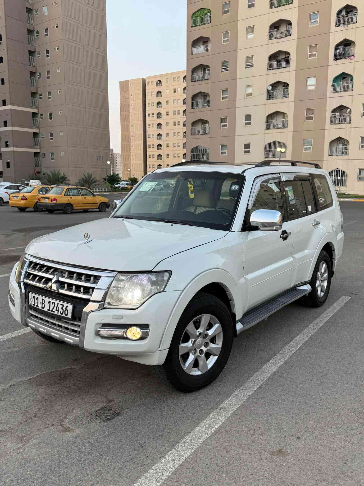 باجيرو فول • مكينة ٣٥٠٠ • ٧ راكب