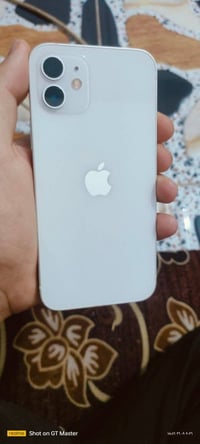 ايفون 12 • ١٢٨ جيجا • بطارية ٨١%