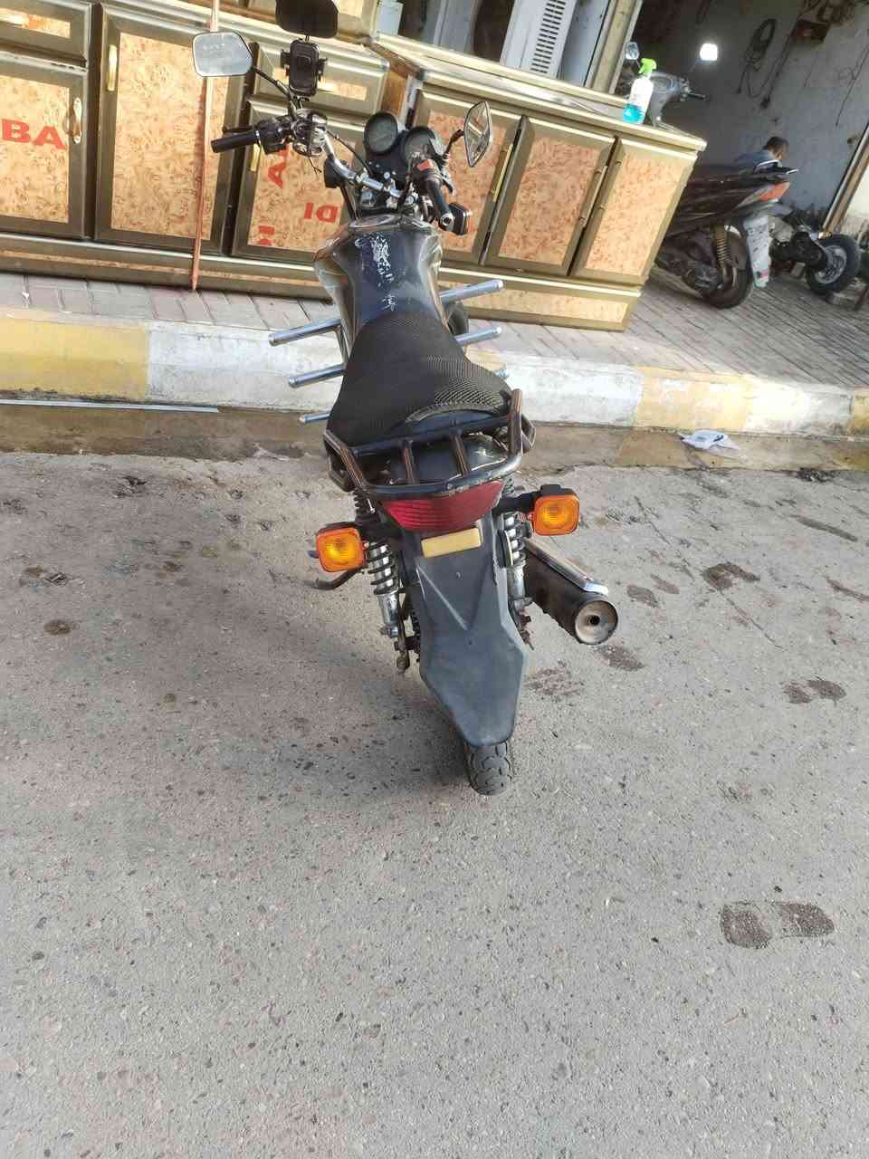 ماطور • ليفان • نظيف