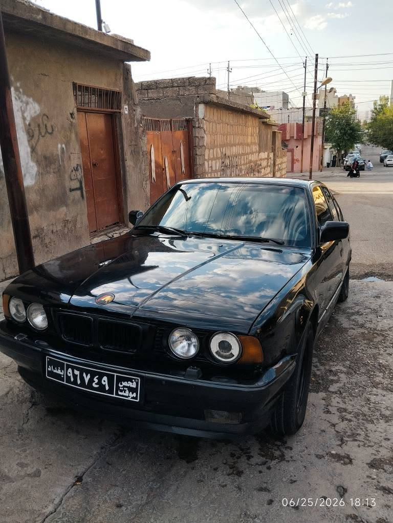 مەکینە ٢٥ کەپس
مۆدێل ٩٣
گێڕ عادی 
گێر ZF 
گێڕ شەفت 
پانکەی کارەبا
٤ جام کارەبا 
دەبل ئایرباگ 
دەبڵ چەکمەجە 
کوشن جلد
جامی پێشەوە پۆلەرایز
لایت بیلاد
عەتەر پان
ویل موشەبەکی ئەمریکی 
تایەی لۆك
ئارمی پلاستیکی سلێمانی کاڵ بووەتەوە بە هەدییە ئەیدەم
ماڵێ مەدەنی تا سەدساڵیتر بەشەرت
موس بڕاوە گێڕ مەکینە بەشەرت
نرخ: ٣٠ و معامەلەیەکی زۆر کەم
گۆرینەوەش ئەکەم لەسەر دڵ گرتن
لە سلێمانیم
*********** السليمانية, العراق
