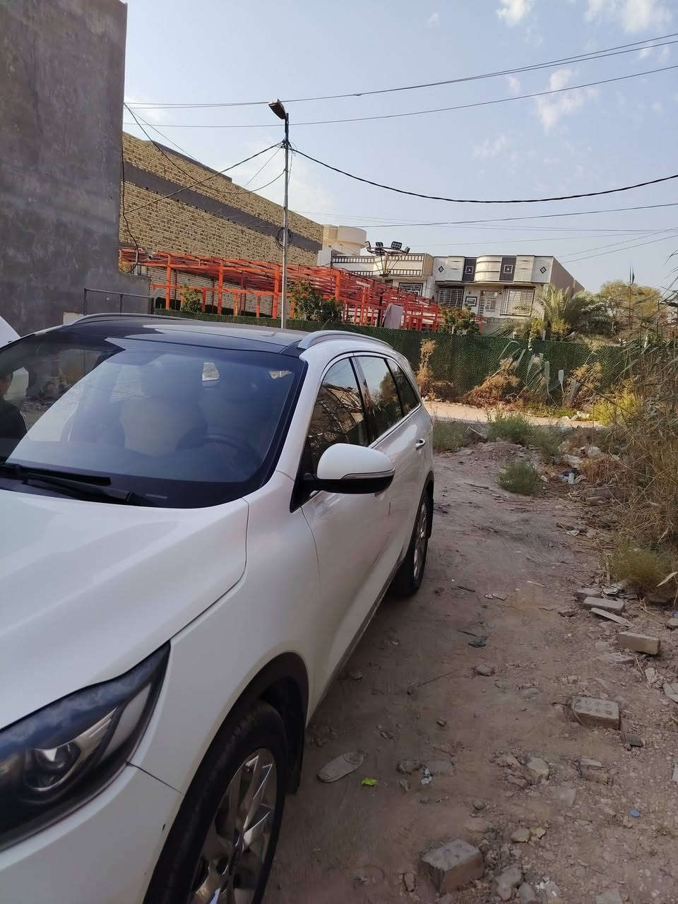 سورنتوا موديل ١٩ 
مكفولة ماعدا ملاحظة بسيطة بالصور مذكورة السيارة نضيفة كلش وبانوراما وهواي بيهة مواصفات السعر ٢٣٥ وبيهة مجال 
للاستفسار ***********
