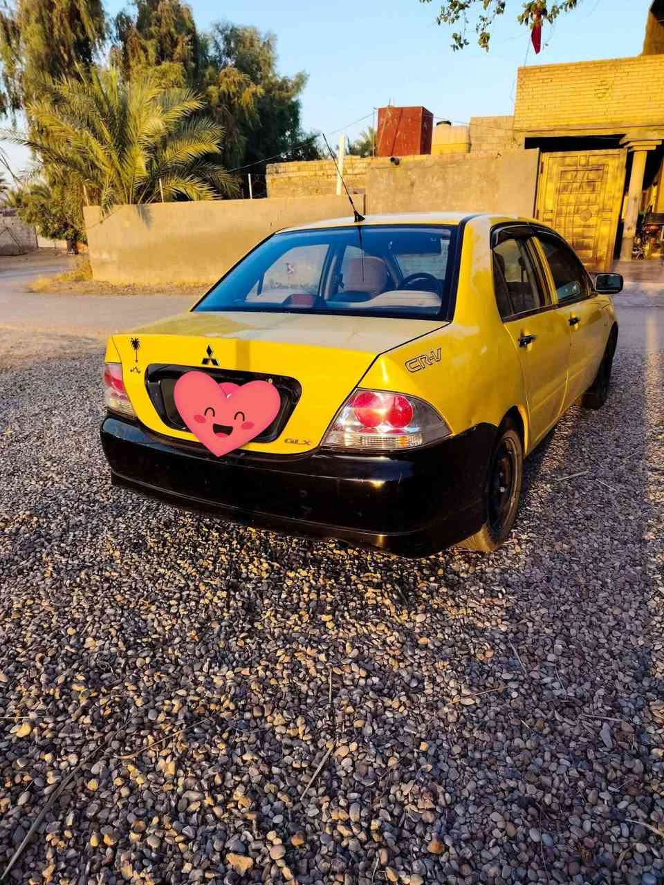 سلام عليكم لانسر 10 سيارة بيها طخة صغيرة باب لخلفية جوة ليدة عكس لسايق. 
سنوية 2031 ب لرقم لجديد أسمي ديالى مقدادية ابي صيدة  ***********
