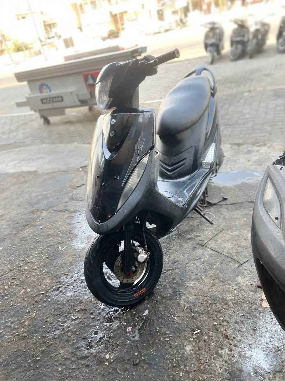 سلام وعليكم شباب دراجه للبيع السعر 625 وبيه مجال بصيط الاستفسار  *********** المكان 
بغداد حي العمل
