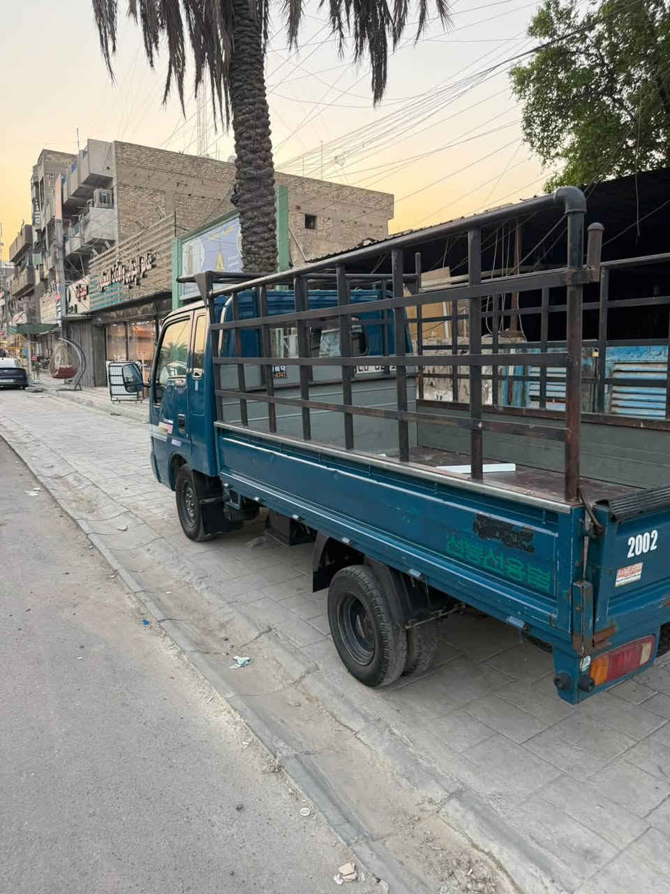 سلام عليكم سياره بنكو ام عيون موديل 2002 سياره بلاديه قطره صبغ مابيهه رقم قادسيه مشروع وطني تحويل ثاني يوم 
السعر 80ورقه 
الاستفسار الاتصال على الارقام ***********
***********
