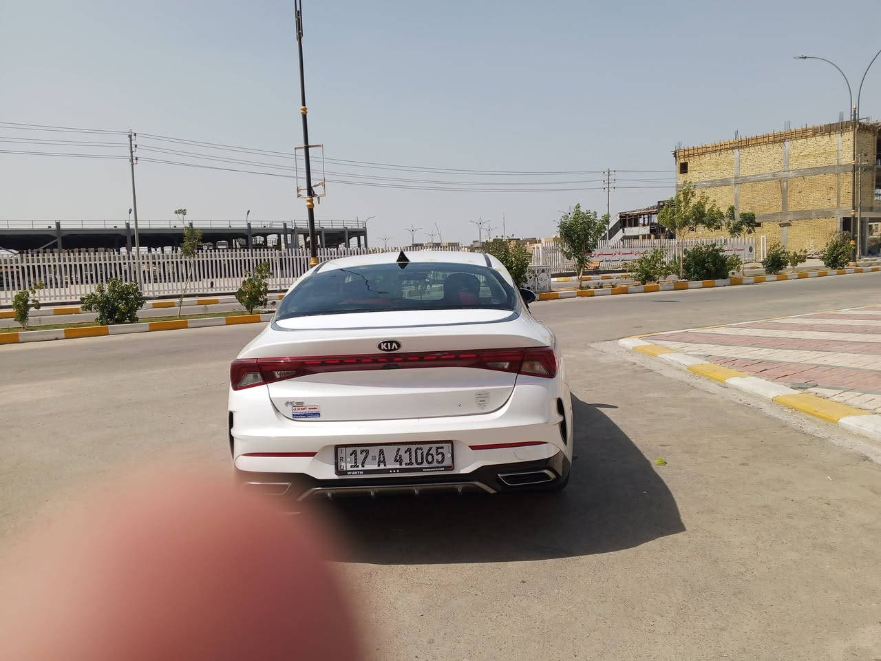 كي فايف خليجي موديل 2021
مكفوله كفاله عامه حتى بارد مابيهه 
مكينه 2000 دوش
رقم دولي سنويه 2031 بسمي 
سيارة جديدة وضع الشركه 
مكان السياره ناصريه مركز 
السعر 172 
***********
