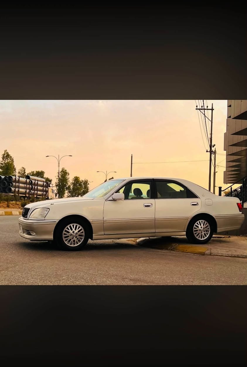 سەرەتا بەناوی خوای گەورە
مەلیکە 2002 
ناو زارد 
دو دگمەی پەردە
مەکینە دیفۆڕ بچوک
تەبرید مەزبوت 
دوای کریستاڵ
بێ دەعمو لێدراوە
شانەکانی کەمێ کاڵ بونەوەی هەیە
دوکەڵ هەڵمو بوخار بەشەرت
چوار تایەو ویلی تازە لە ژێرە
سه ياره كه هي ماله
دينار مه سروفي نيه
سعري ٣٥گه لامه جالي كه م
***********
***********
