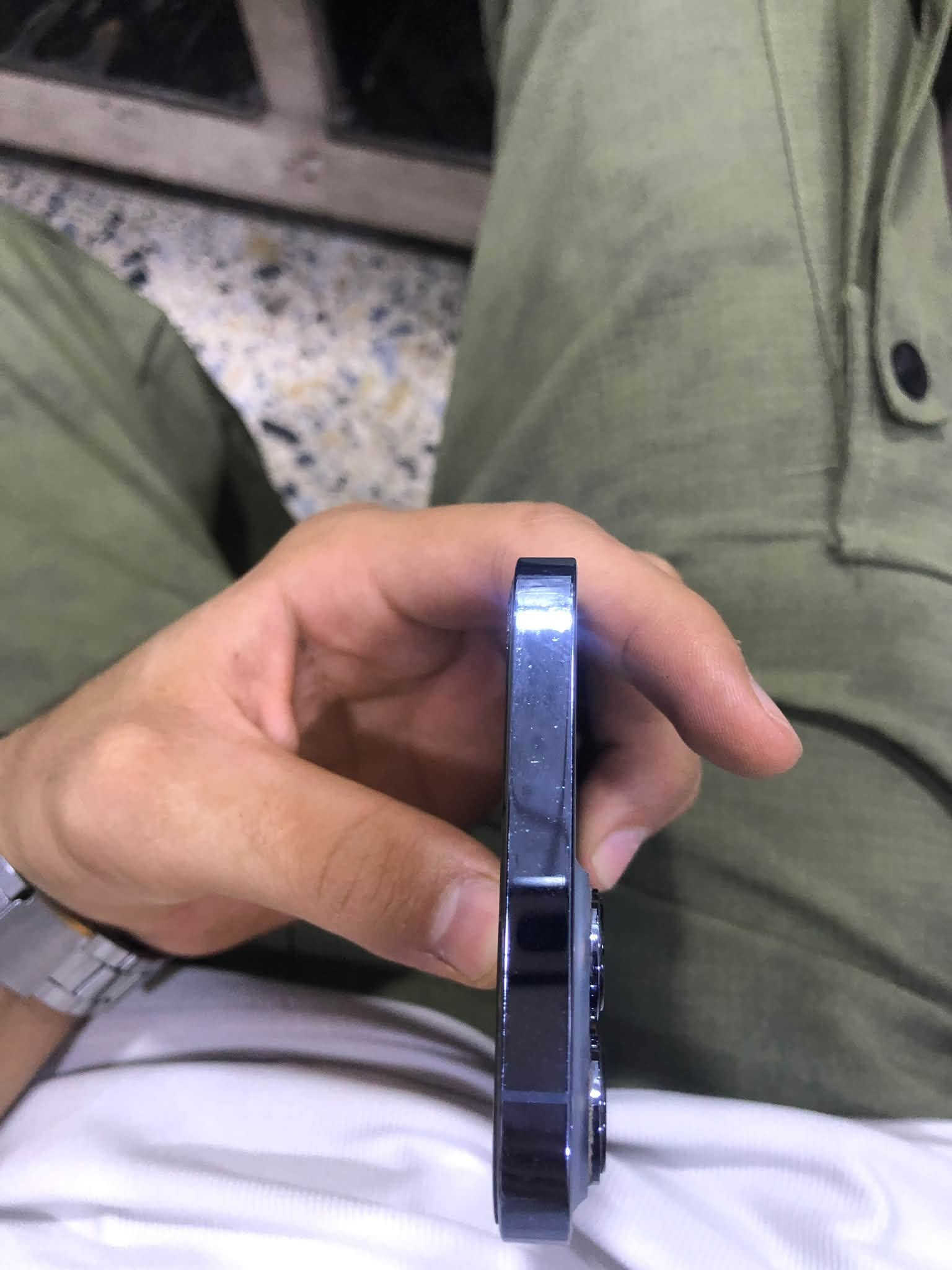 آيفون ١٣ برو ماكس • ١٢٨ غ.ب. • بطارية ٧٨٪