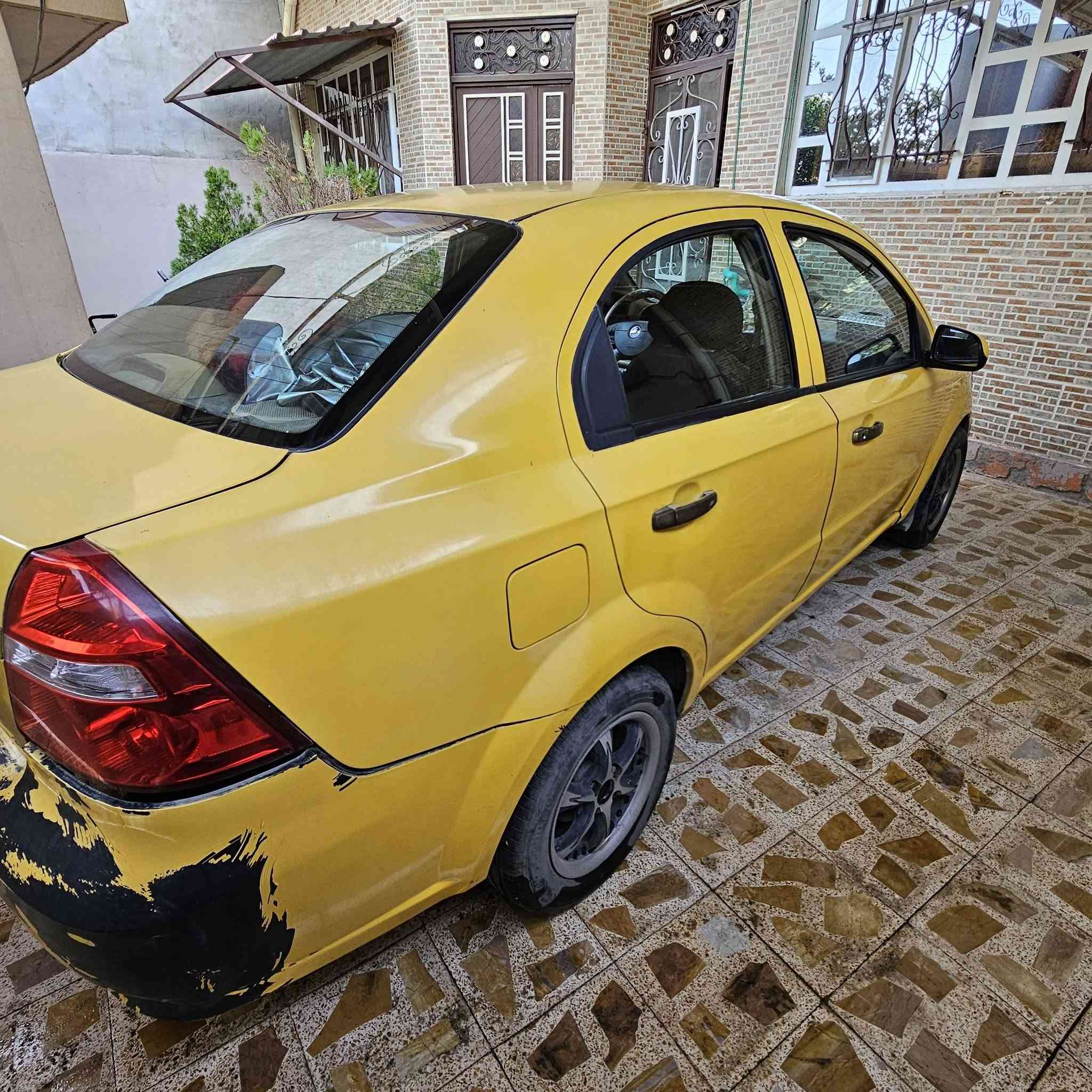 سيارة افيو ٢٠٠٨ كوري خليجي كير اوتماتيك
كير  ومحرك دبل ترام شفت شرط 
كهربائيات شغالة كاملة
طخم تايرات انظاف
رايديتر مبدلة جديدة
واتر بم مبدل جديد
دبو مال بريك مبدل جديد
جامات كهرب
الداخل للونين
السيارة رقم احمر نينوى شرط التحويل
غرامات صفر
الهيئة مطلوبة ٨٠٠ الف تقريبا
ظررها جاملغ الورى السائق وشبر من الصندوق(مبين بالصور)
السيارة بيها معجون بالبواب والبوند بسبب طخات مال تكسي(مامعدلة الطخات والصباغ ظربها معجون)
باقي التفاصيل مبينة بالصور 
السعر ٤٢ ورقة وبيها مجال 
للتواصل 
*********** واتساب
*********** 
ماشراي لاتخابر التفاصيل مكتوبة كامل
