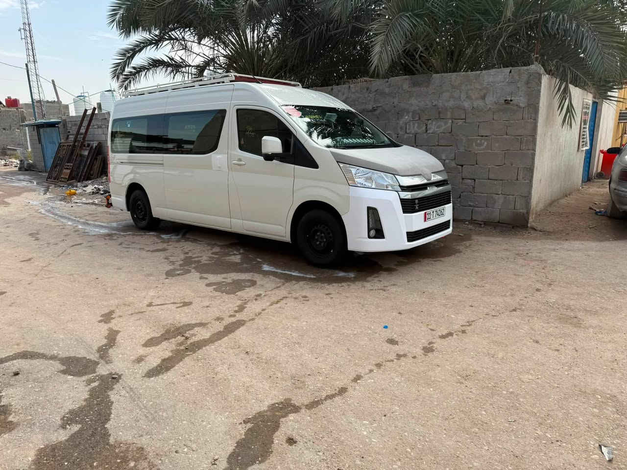 سلام عليكم هايس البيع مديل 2024فول مواصفات كير وتماتيك ماشيه 43الف سياره جاهزه الخير كامله ***********
