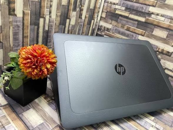 Zbook 17 g3 • i7-6820HQ • Quadro M1000M