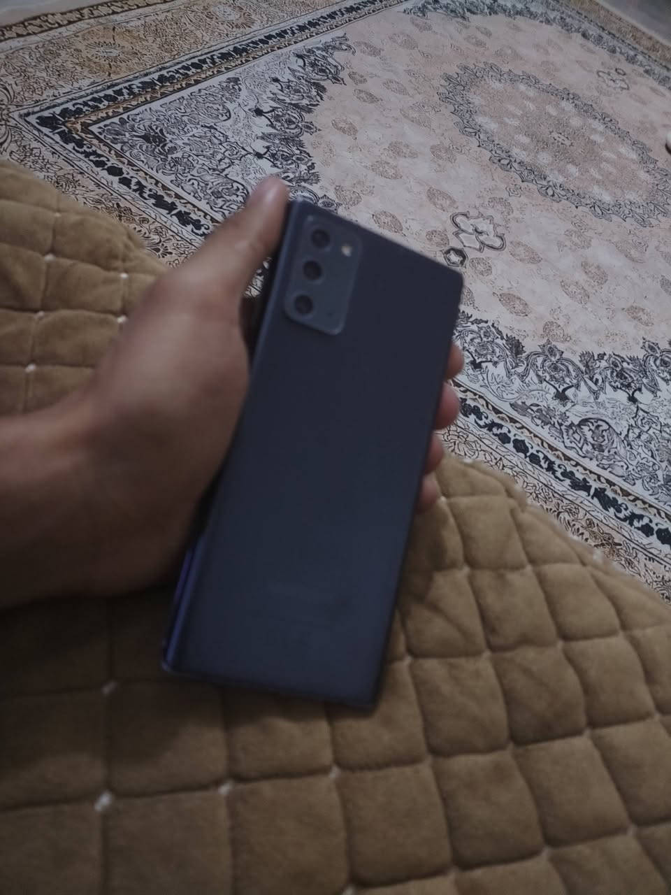 نوت 20 عادي • ٢٥٦ • دبل شريحة