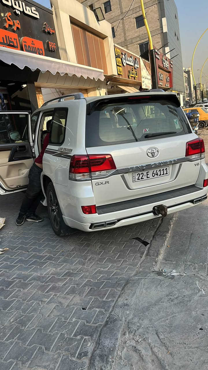 لاندكروز • ٢٠٢٠ • ١٢١ ألف