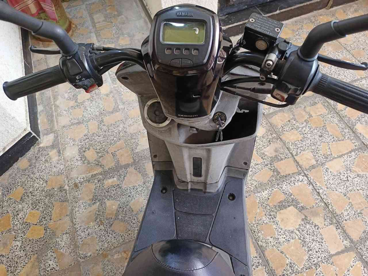 دراجه بوليسي كفاله عامه دراجه لون اسود بيذنجاني ختم واحد ويه المكينه دراجه كفالة عامة شرط الفحص , صارلها 3 ايام نازلة من الحاوية وصل الشراء موجود سعر مليون و 150 
 مكاني المعقل الابلة .
***********

