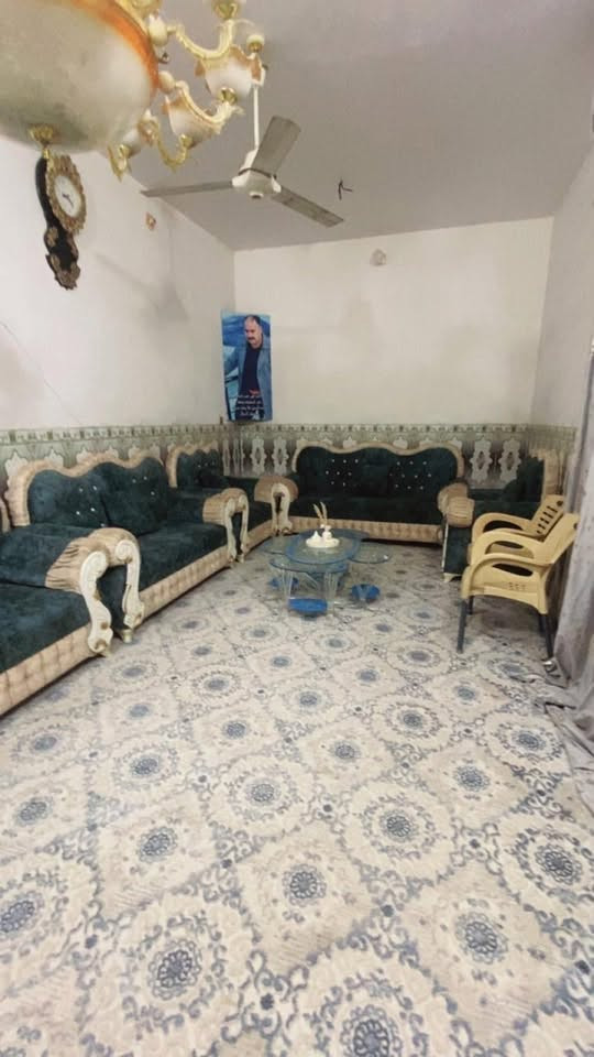 سلام عليكم دار رهينه مساحه 150متر طابقين عنوان شارع المطار الجديد قريب عل شارع استفسار عله رقم ***********
