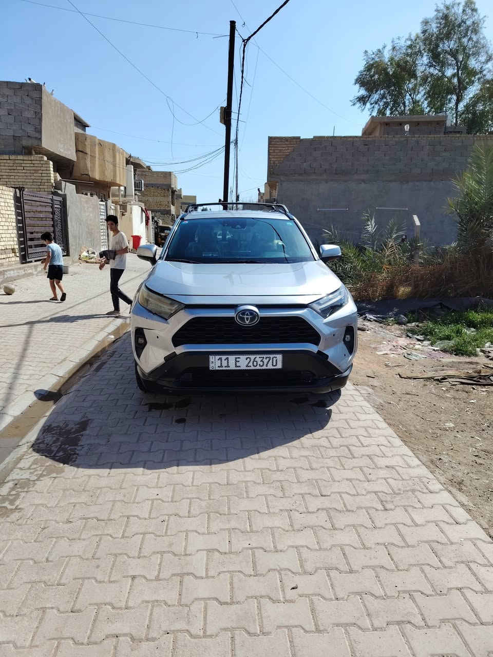راف فور ٢٢ كلين بدون صبغ عادث كلش بسيط جاملغ أمامي بارد نفسه والباب اليمنه بارد فقط ماشيه 50 مايل
بسمي لادارات تحكمات بصمه دخول ذكي فور ويل فقط بدون فتحه والكشنات مخمل... كل المواصفات بيها
العنوان بغداد الشعله الهاتف ***********
السعر 215 وبيها مجال
