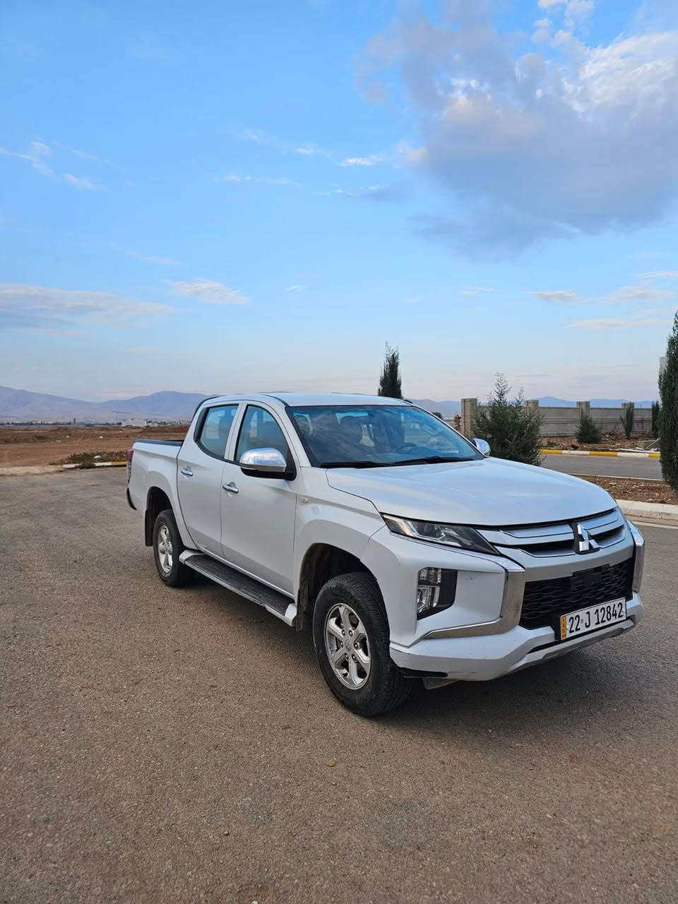 ميتسوبيشي L200 • ٢٠٢٠ • ١٤٠٠٠٠ كم