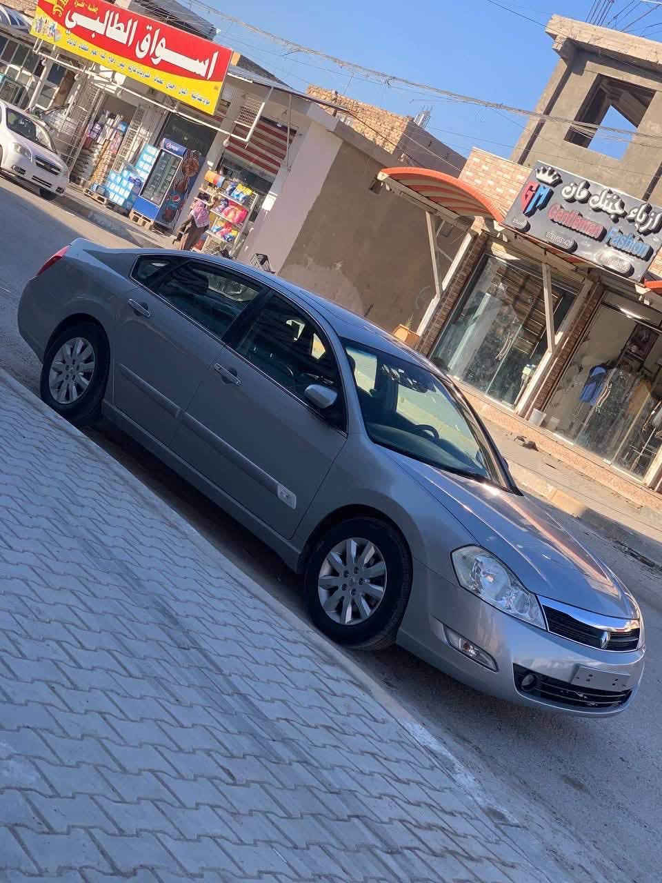السلام عليكم
رينو سافران موديل 2009 
6 سلندر
السياره فول مواصفات للاخير
فتحه 
داخل لونين مطعم بصاج
لايت زينون
كشنات كهرباء
حساسات
وبعد مواصفاتها معروفه
السياره جاهزه من كلشي حداديه كير مكينه تبريد ع الفحص
السياره ماشيه 140 الف كيلو مكان السياره الحله مركز
السياره بيهه طخه بالجاملغ الخلفي ومصلح وبسيطه سالفته
عارضها ب 115 وبيهه مجال 
رقم صاحب السياره 

‭***********‬

