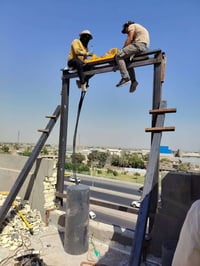 مستعدون لعمل كافه مصاعد الحمولة والخدمات ومصاعد الأشخاص بنضام ونج بدون...
