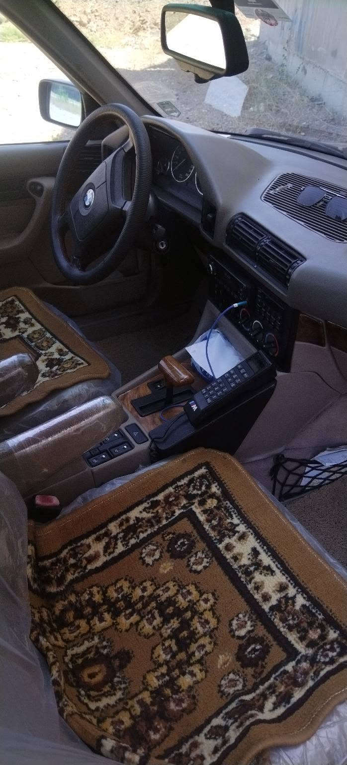 Bmw 1994 525   مشروع وطني رقم 
كركوك نيلي  محرك كبس  شرط بدون بخار كير اوتوماتيك 
سيارة بسمي لحد 2029   كوبون بنزين
مواصفات... دواخل اصفر لوك 
كوشن جلد . تحكمات كوشن كهربائي
 سقف سلايد كهربائي 
 قفل مركزي 
4 جامات كهربائي 
مرايا هيتر + تحكم كهربائي 
 ساج فورمكا
دبل جكمجة
دبل ايرباك استيرن ايرباك
سيارة كود سكيوريتي
بردة جام ورا كهربائي 
تايرات اندنوسي + ويل حسير جديد
صدر دبلات بشرط 
دعامي بلاد 
تبريد شغال 

ABS
بدون اي نقص شرط تحويل 

موبايل ***********  شراي يخابر كركوك, العراق
