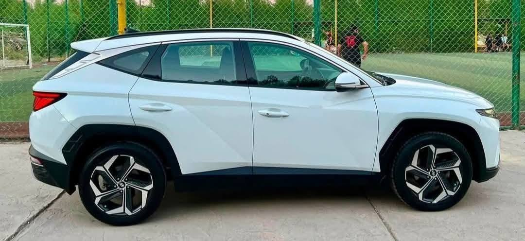🚘 هيونداي توسان خليجي 2022 السعر 195 ورقه
📍 ماشية 76 ألف كم
⛽ بنزين محسن + دهن أصلي
🛡️ السيارة كفالة عامه 
• بصمة تشغيل وأبواب  
• ترحيب ومرايا شفط  
• شاشة كبيرة دواخل جلد
• تشغيل عن بُعد  
• شحن وايرلس  
• تبريد مقعدين  
• كشنات كهرباء  
• ويل 19 رياضي
• حساسات أمامية وخلفية  
• سايد بريك كهربائي + أوتو هولد  
• 3 وضعيات قيادة  
• بردات أبواب وصندوق  
• Apple CarPlay + Android Auto  
السيارة كاملة وما ناقصها أي شي وجاهزة للفحص
*********** مكاني محافظة ديوانيه المركز
