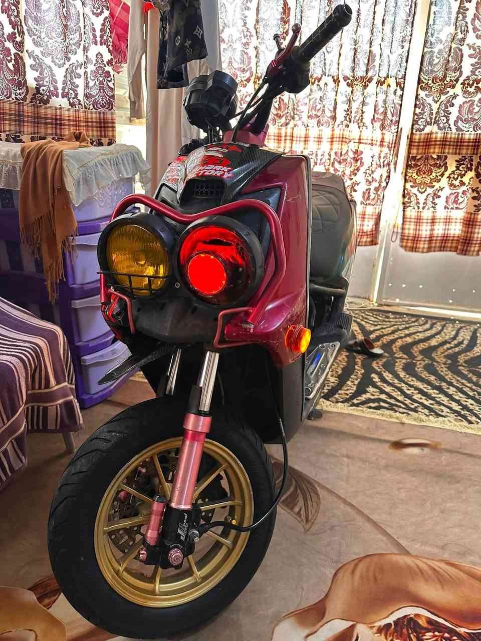 السلام عليكم
سكنس جبلي للبيع دراجه ناشفه 
تزويدها كله اصلي مابيها لو شغله تجاري
الدراجه شوفت عينك كلشي ما ناقصه 
سعرها مناسب 

ملاحضه : صالنصه مو وياها 
لاستفسار :***********
