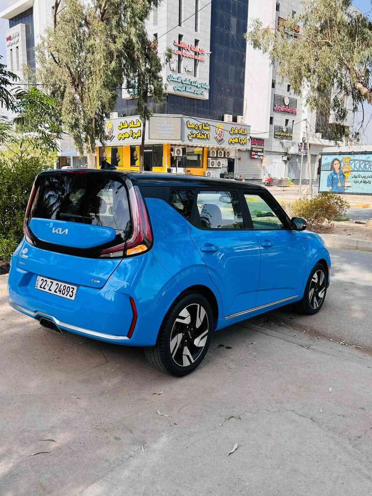 سلام عليكم 
كيا صول جيتي  موديل ٢٠٢٤ فول معروف مواصفات الجيتي لاين يجي لونين داخل جلد بصمه شاشه كبيره حساسات تبريدبيانو رادار امامي جانبي ثلاث وضعيات قياده اتو هولد ويل كبير كروم ماشيه ٦٣ الف 
رقم شمالي جديد سنويه جديده 
صور الحادث والسونار بالمنشور علمان السياره بدون دواخل ايرباكات سليمه فقط برده 
السعر ١٣٤ سعره مناسب وبيه مجال بسيط 
للاتصال *********** بعقوبة, ديالى

نص مكتوب في الصور:
- 60 12:00 العودة عالية الدقة 1 / 13