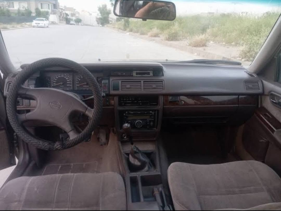 نیسان سدریک مودێل 2001 گێڕ عادی گێڕو مەکینەو تەبریت تەقەو ڕەقە بەشەڕت مەکینەی نەکڕاوەتەوە سەیاڕەکە بێ بویاخە هیچی بێوە نیە اڕمی بلاستیکی سلێمانیە بەشەڕتی اڕمو اوەلیاتو غەرامەو براوە بەشەڕت سعر ٤٠ گڵاو معامەله لەسلێمانی زم *********** السليمانية, العراق
