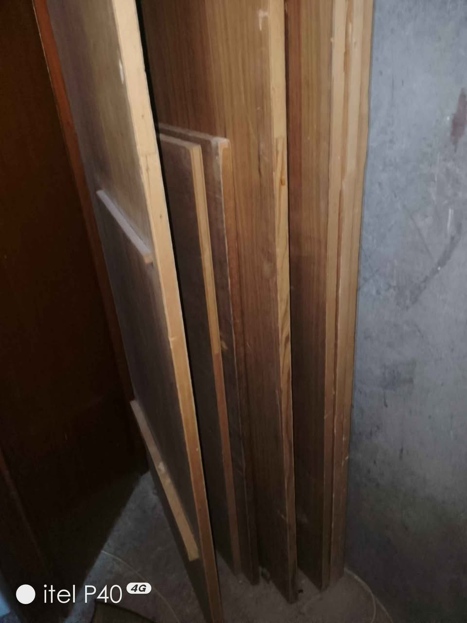 كنتور 6 ابواب ملحق شغل ثگيل احطاطة الخارج والداخل صاج السعر 190 اللعنوان بغداد التاجيات 
*********** بي واتساب بغداد, العراق

نص مكتوب في الصور:
- itel P40 4G
- 8:28 م
- el P40 4G