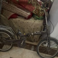 باسكلات للبيع مكانهم الرمادي الجوزي نضيف تايرات وجواب جدد بس عوزة سرج ...