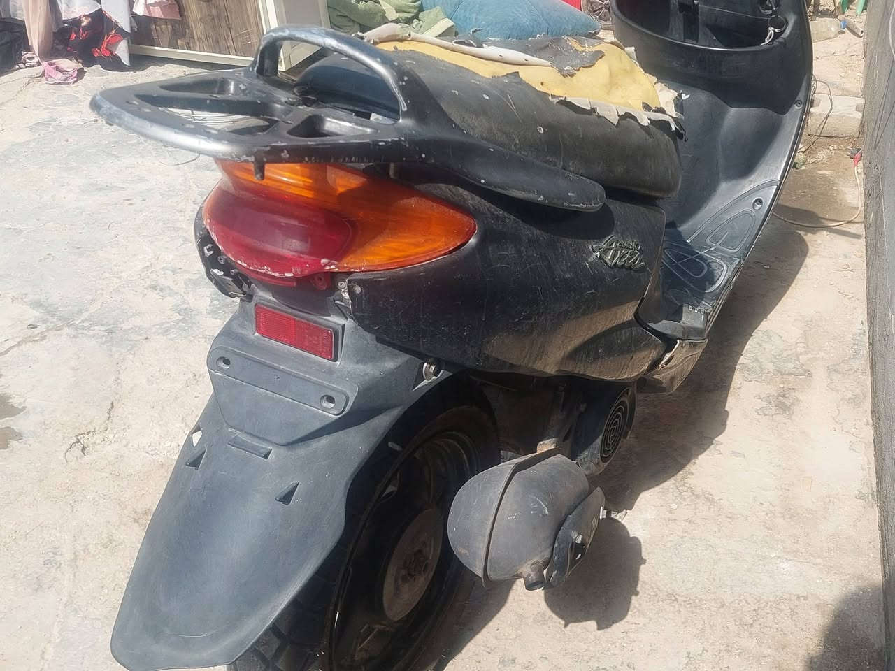 السماوه رميثه
السلام عليكم... 
دراجه دولفين اكزز مثل ماموضح بالصور شغاله وتمشي كلش طبيعيه بس بيها صوت بوش وبستم الحاطينه بيها مو اصلي سعرها 175 الف وبيها مجال تلفوني ***********
الحاب هلا بيه وشكرا
