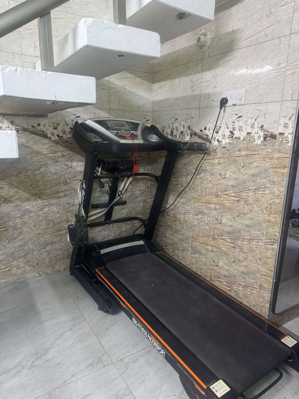 مشاية • ٢٠٠كجم • مستعمل قليل